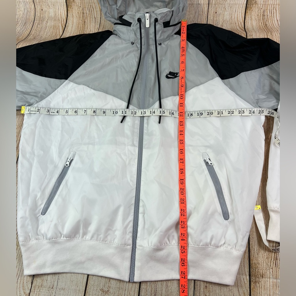 Mens Nike Windrunner Full Zip Jacket Size Medium White Black Silver CN8770 - Picture 3 of 11